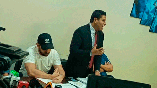 Del Castillo afirma que fue advertido de que impedirían su viaje antes de ser aprehendido