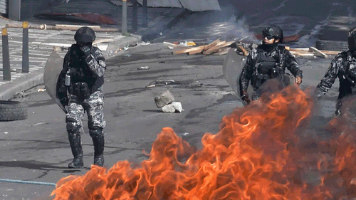 Fiscalía imputa a cuatro marchistas de la COB por uso de explosivos en La Paz