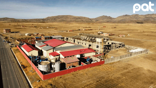 Arce inaugura ampliación de planta láctea en Achacachi