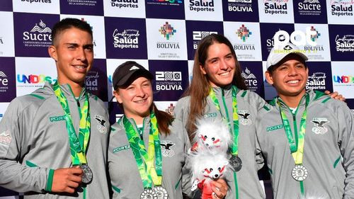 El equipo boliviano de tenis destaca en los I Juegos Bolivarianos de la Juventud