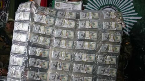 El Millón de Dólares Hallado en un Auto Proviene del Banco Santander de Chile, según la Policía Boliviana