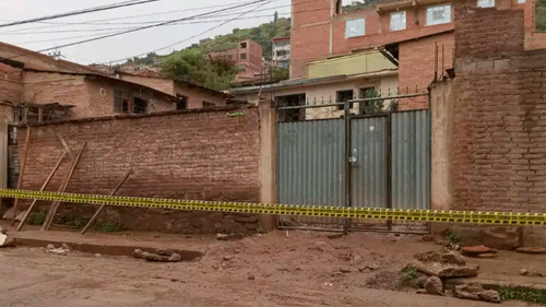 Cochabamba: Familias desalojan viviendas en la OTB Nuevo Amanecer por riesgos de hundimientos
