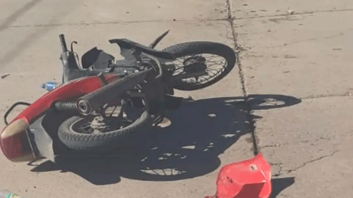 Motociclista queda herido tras chocar contra una cisterna estacionada