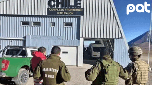 Policías bolivianos detenidos en Chile por drogas y armas
