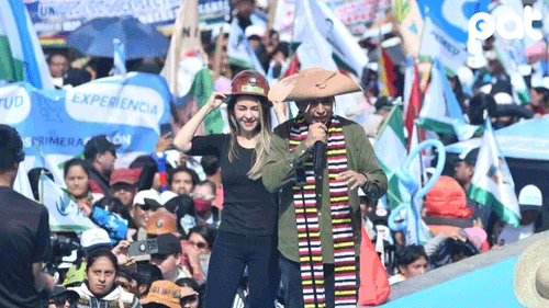 Andrónico confirma binomio con Mariana Prado