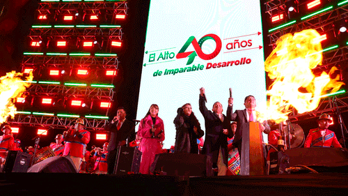 El Alto celebra su 40 aniversario con una fiesta llena de música y tradición  