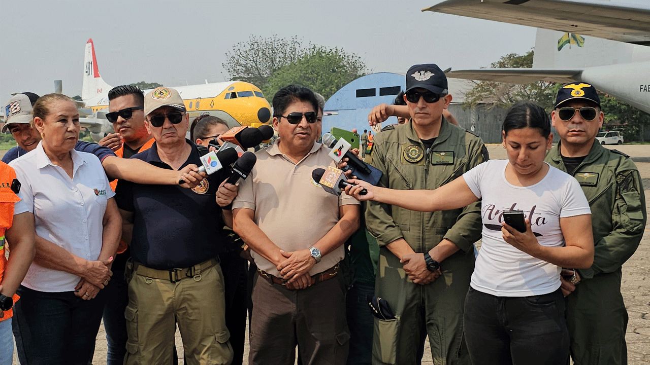 Bolivia refuerza la lucha contra incendios con el plan aéreo &quot;guardián&quot;