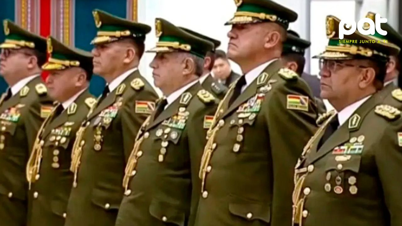 http://www.redpat.tv//uploads/Arce_oficializa_ascensos_y_designa_al_nuevo_Alto_Mando_Policial_6a8cb24902.jpg