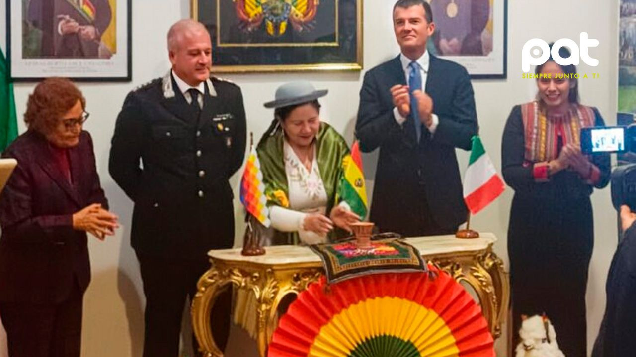 http://www.redpat.tv//uploads/Bolivia_recupera_un_k_ero_tiwanacota_de_mas_de_2_000_anos_8d045c244d.jpg