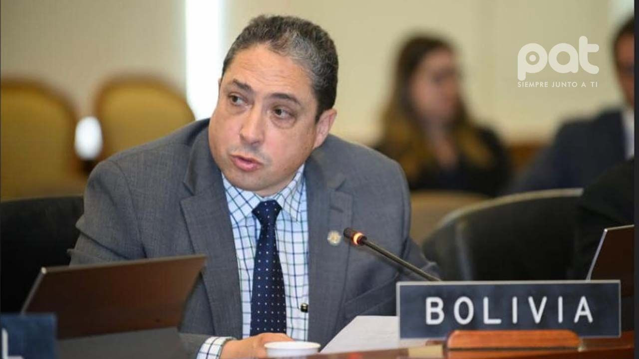 http://www.redpat.tv//uploads/Hector_Arce_oficializa_su_renuncia_como_embajador_de_Bolivia_ante_la_OEA_37dae3c345.jpg