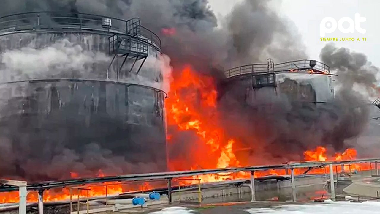 http://www.redpat.tv//uploads/Ucrania_ataco_un_deposito_de_petroleo_en_la_region_rusa_de_Rostov_44d797a96d.jpg