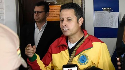 Lara expresa pesar por la muerte de Percy Fernández y lo recuerda como un hombre de obras