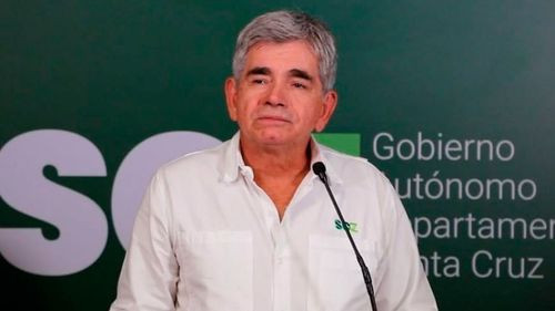 Menacho deja la Gobernación tras retorno de Camacho
