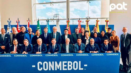 Conmebol se une a jugadores para combatir el racismo en el fútbol sudamericano