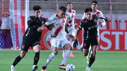 Imagen de Mal arranque internacional: Falta de ritmo en el torneo local pasa factura a los clubes bolivianos