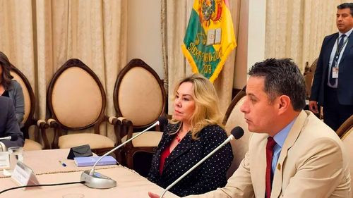Lara se reúne con autoridades del Órgano Judicial en Sucre para tratar cuatro proyectos de ley