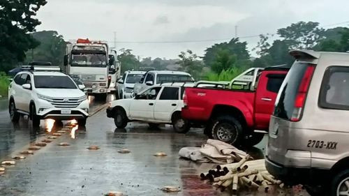 Productores de Ichilo bloquean el puente de Yapacaní de forma indefinida