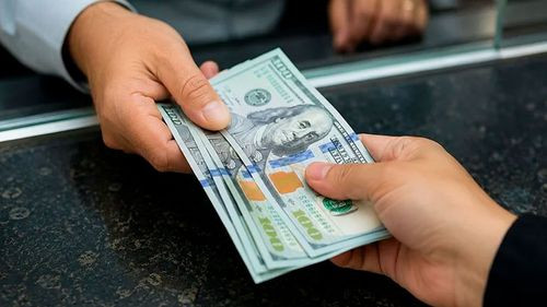 Dólar llega a Bs 11 en la cotización oficial