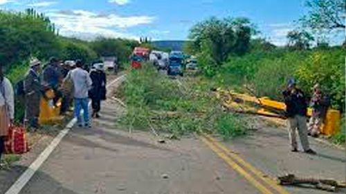 Bloqueo en Comarapa surge por dificultades para acceder a combustible