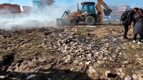 Imagen de Más de 30 personas devuelven billetes tras accidente aéreo en El Alto