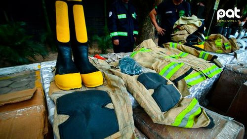 Alcalde Jhonny Fernández entrega equipos de emergencia tras su viaje a Miami