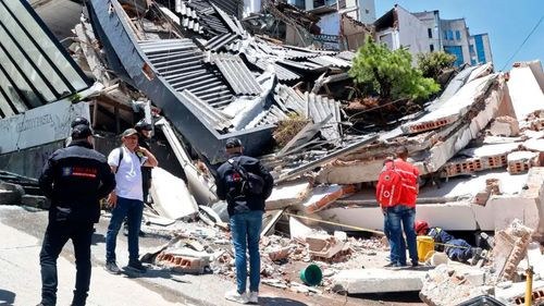 Terremoto deja 111 muertos y activa emergencia en Colombia