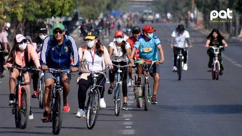 Familias disfrutaron de calles libres de autos en el Día del Peatón