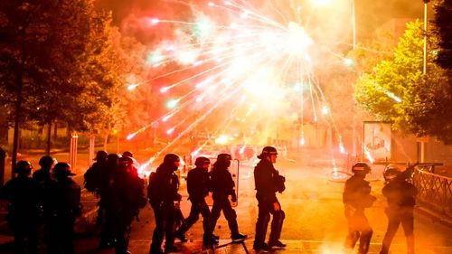 Francia prohíbe el uso de fuegos artificiales en fiesta nacional