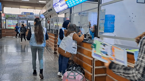 Defensoría de la niñez intensifica vigilancia en terminales de buses por inicio de vacaciones invernales