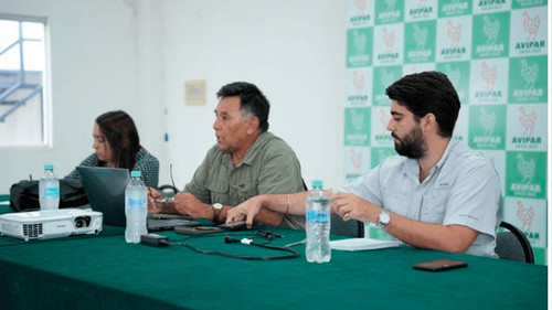 SENASAG y avicultores abren mesa de trabajo para aliviar la presión sobre la producción de pollo