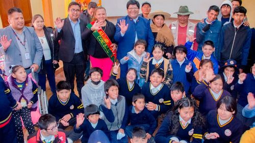 Alcaldía anuncia más presupuesto para el Centro Especial Bartolina Sisa en 2027