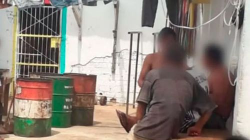 Fuga en Guayaramerín moviliza a la Policía tras un boquete en el penal