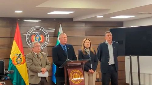 Demócratas y FRI se distancian de Tuto Quiroga