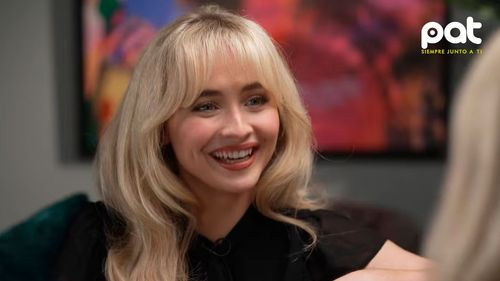 Sabrina Carpenter destaca el rol de Taylor Swift y su madre en su camino hacia el éxito