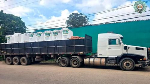 Felcn incauta droga camuflada en fertilizante en la ruta Bioceánica