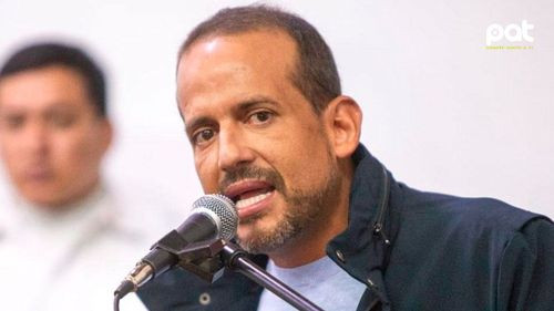 Camacho ratifica su apoyo al bloque de unidad y pide confianza al pueblo boliviano