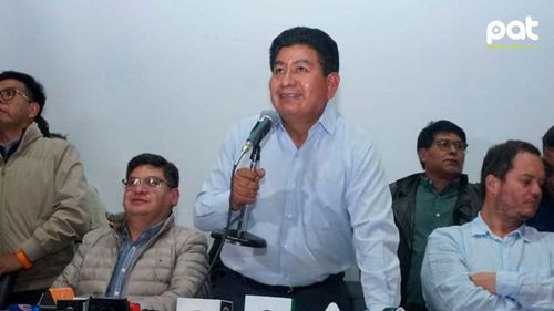 Gobierno establece plazo hasta el 31 de marzo para solucionar escasez de combustibles