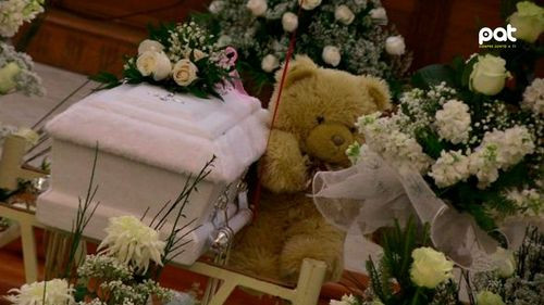 Bebé fallece por falta de atención