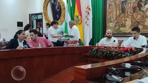 Concejo municipal analiza tarifa transitoria de Bs 3 para transporte urbano