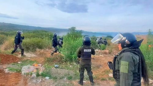 Policías niegan disparos en Cotapachi mientras avanza la investigación por dos fallecidos