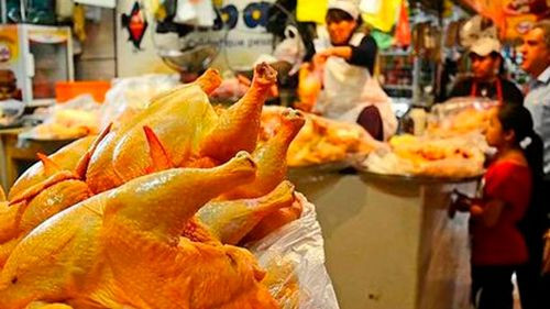 Precio de la carne de res baja mientras el pollo se mantiene estable