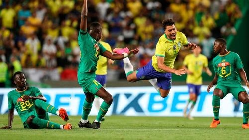 Brasil con un gol en contra pierde partido amistoso ante Senegal