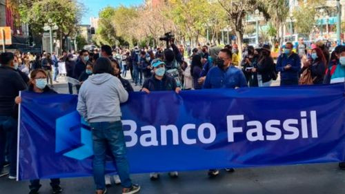 Trámites firmados por Colodro siguen su curso