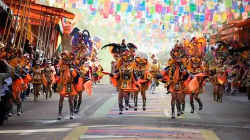 Oruro se prepara para recibir a 20 mil danzarines en el Carnaval 2026