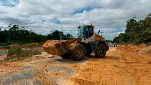 ABC realiza limpieza en Valle Hermoso para mejorar la transitabilidad