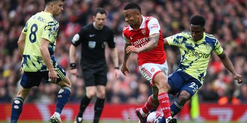 Arsenal no titubea camino al campeonato