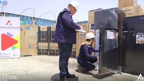 Aduana Nacional inicia primera subasta electrónica del año con más de 70 lotes de mercancía comisada