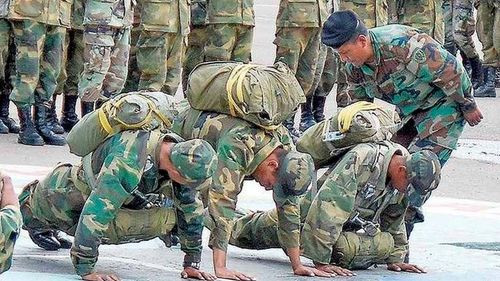 Proyecto de ley plantea eliminar la obligatoriedad del servicio militar en Bolivia