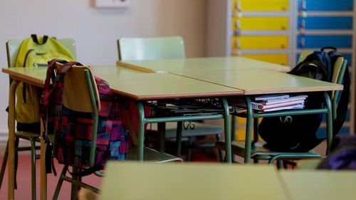 Estudiante de 15 años apuñala a su maestro de Química tras reunión por bajas notas en Oruro