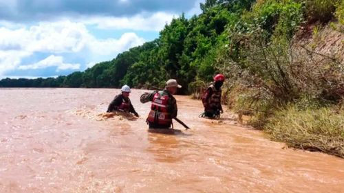 Hallan cuerpo de un hombre ahogado en el río Piraí y buscan a sus familiares